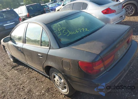 2002 Saturn S-Series Sl2 from USA, damaged, VIN 1G8ZK52772Z204747